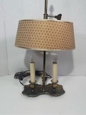 Vintage Antique French-style dual-candle bouillotte lamp, Brass, Tested